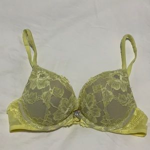 Victoria’s Secret Yellow Lace Push Up Bra